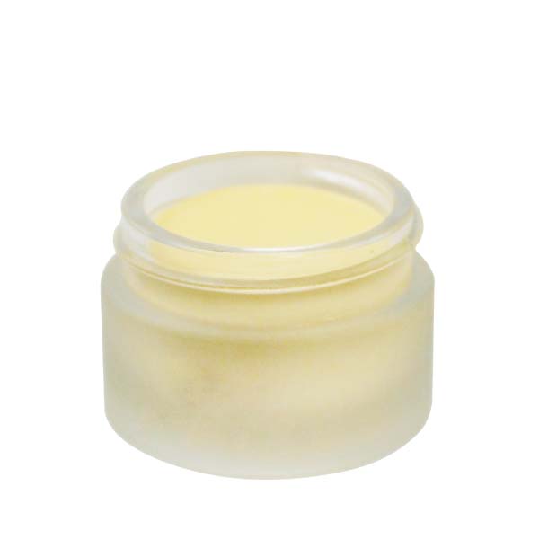 頂郁珍珠膏，潤色提亮、物理防曬，打造自然珍珠光澤素顏肌。Pearl Cram by Top-Well, brightens skin with sheer coverage and physical sun protection.